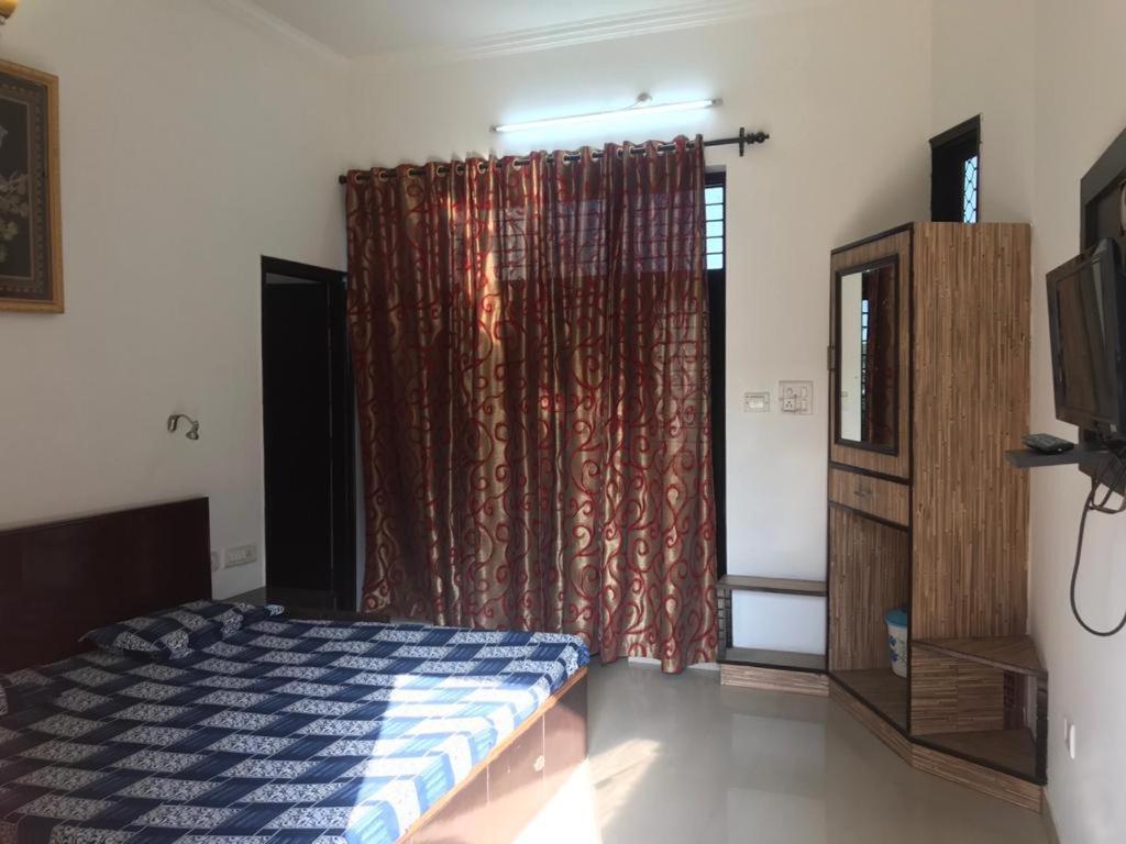 Sai Home Stay Bed & Breakfast- Near Tajmahal Agra  Exterior foto